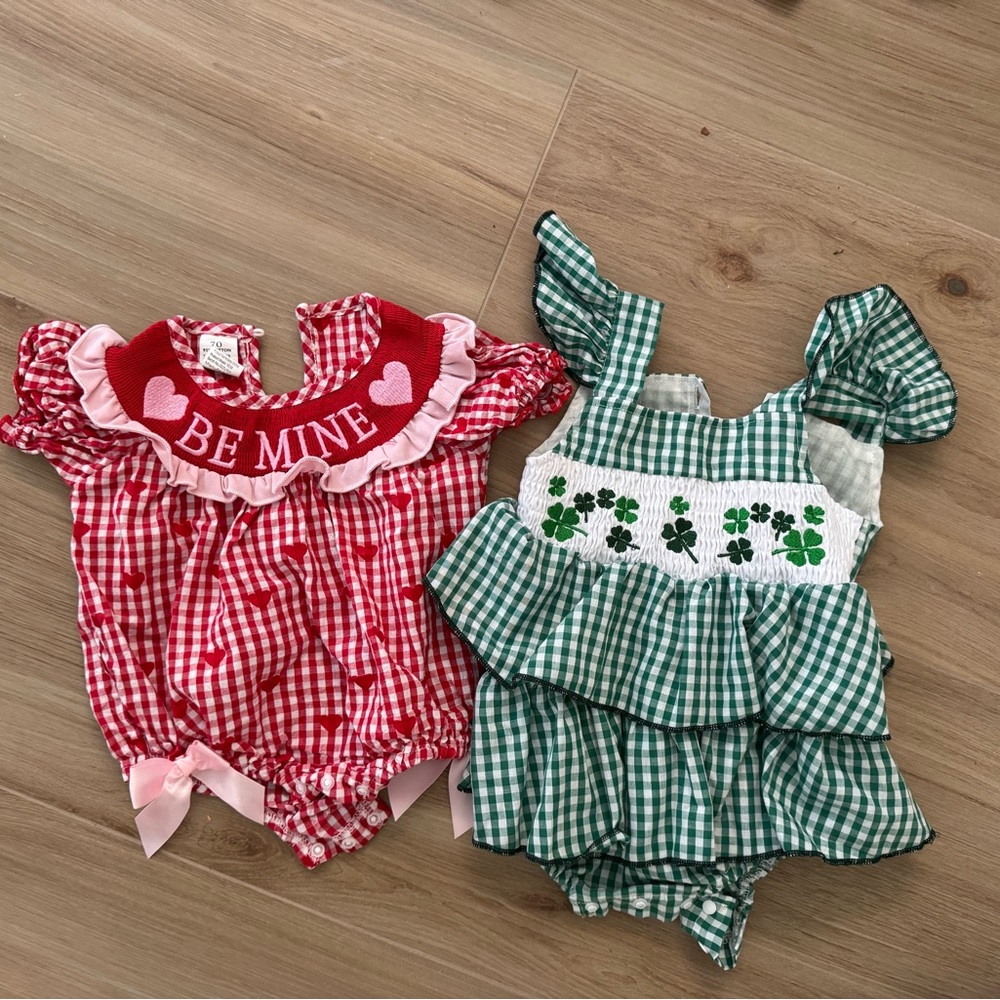 Baby girl holiday smocked onesie 3-6 months